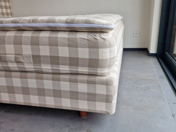 Repase postele Hästens 006